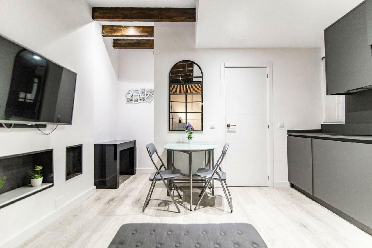 Cozy And Modern Apartment For 4 In Мадрид Екстериор снимка