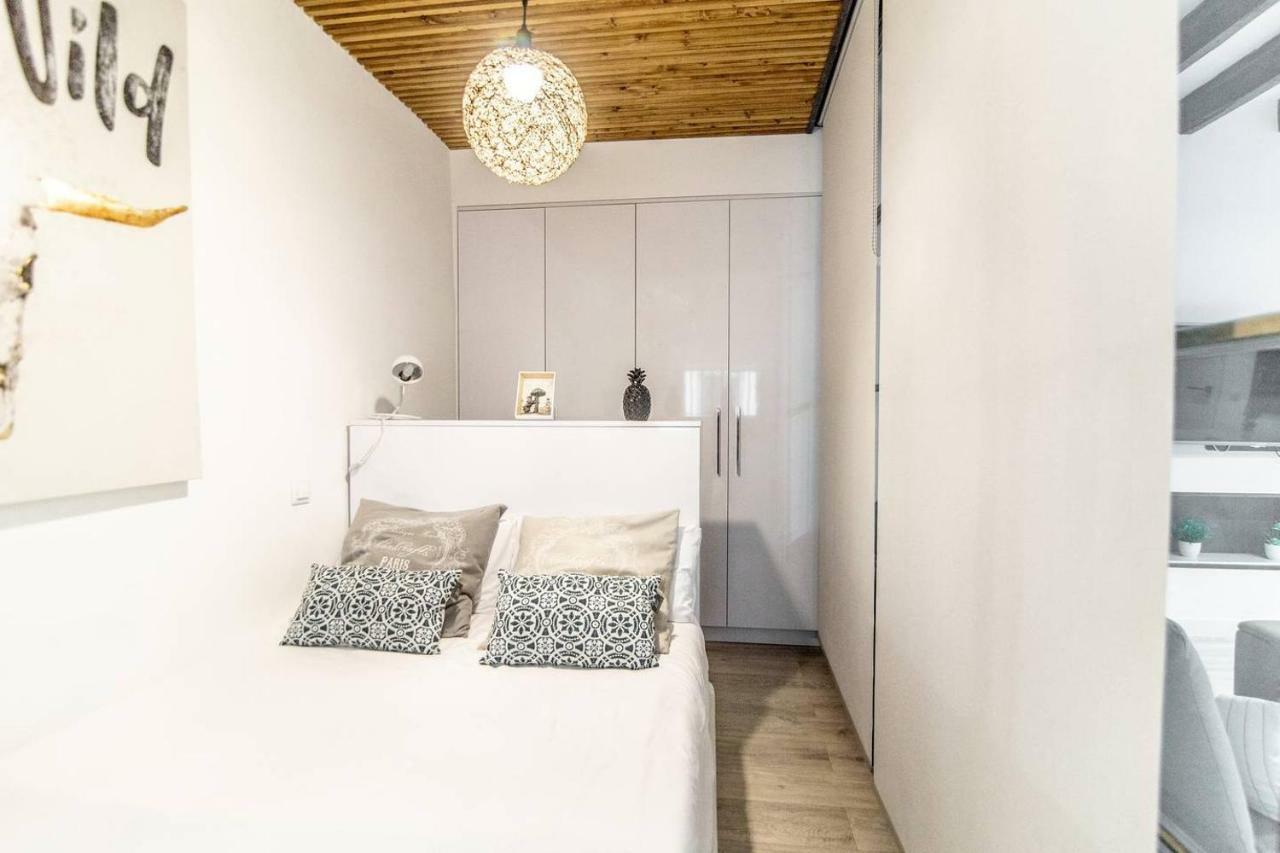 Cozy And Modern Apartment For 4 In Мадрид Екстериор снимка
